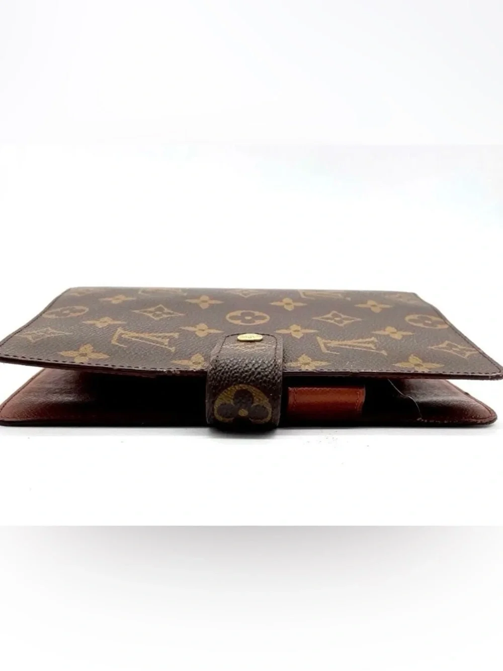 Authentic Louis Vuitton Monogram
Agenda MM Notebook Cover - Picture 3 of 12